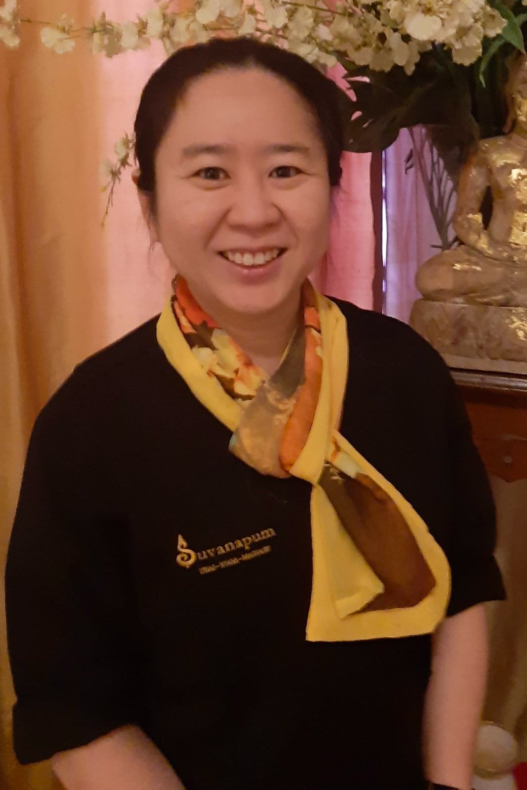 Tuktik studiert traditionelle Thai Medizin